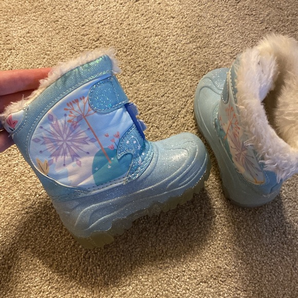 Frozen Toddler Baby Snow boots Elsa Anna Disney Light Up Waterproof - Picture 5 of 7